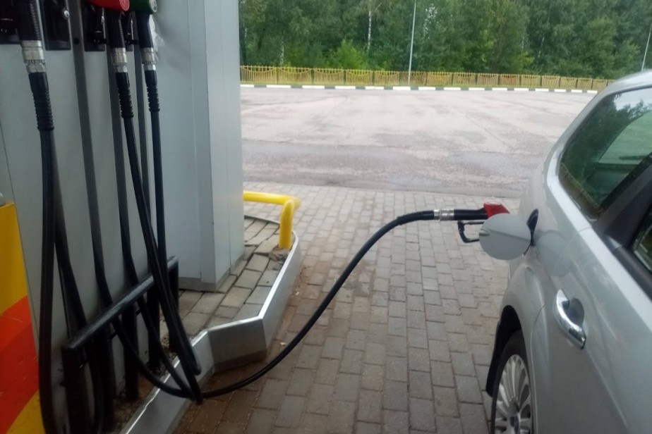 Эксперты составили рейтинг регионов по доступности бензина