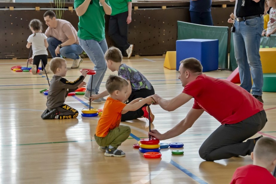 Спортивное мероприятие «С пелёнок на старт!» прошло среди семей работников АО «Монди СЛПК»