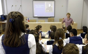 Как дела у “лучших школ”?