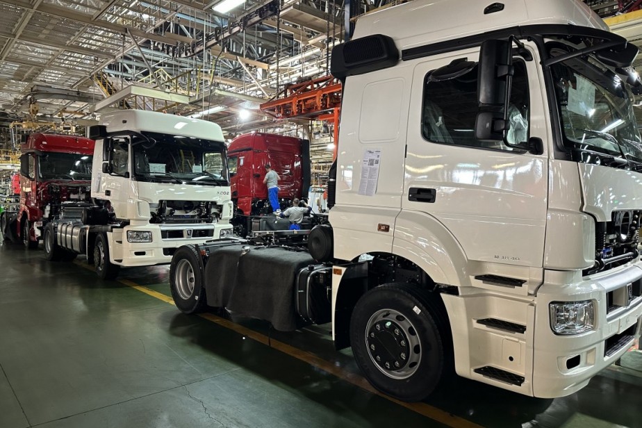 Беспилотные грузовики «КАМАЗ» тестируются на дорогах страны