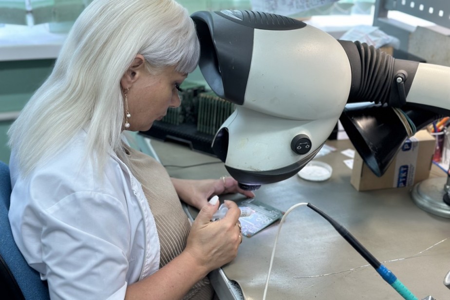 «Прибой»: работа над приборами требует максимальной сосредоточенности