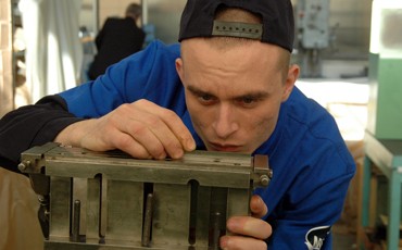 Зачем это людям?