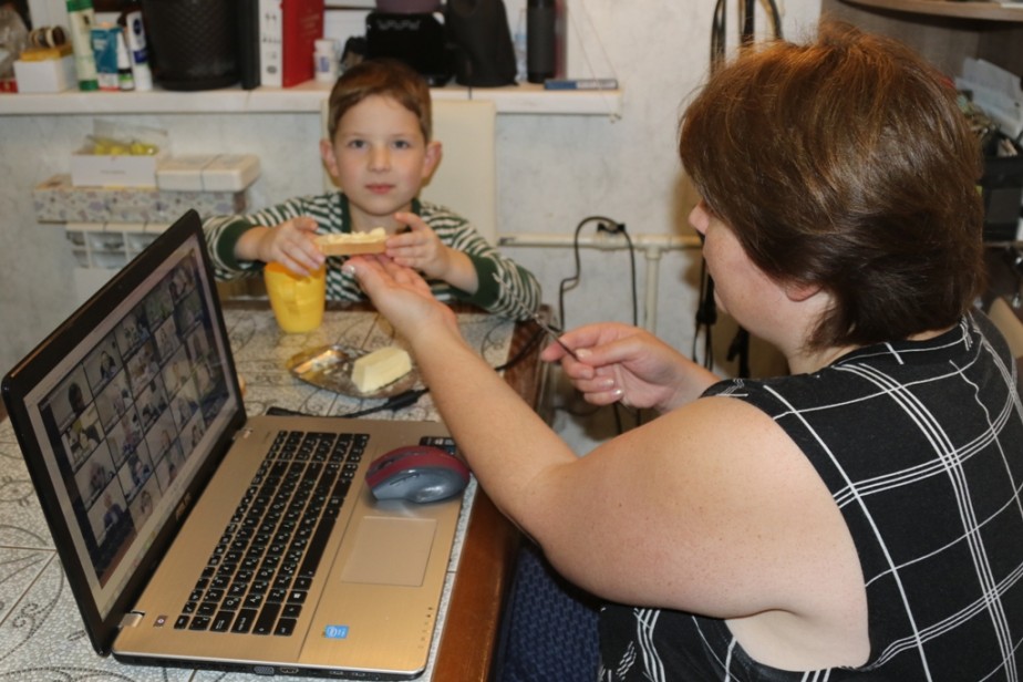 ФНПР поддерживает повышение уровня трудовых гарантий одиноких родителей с детьми