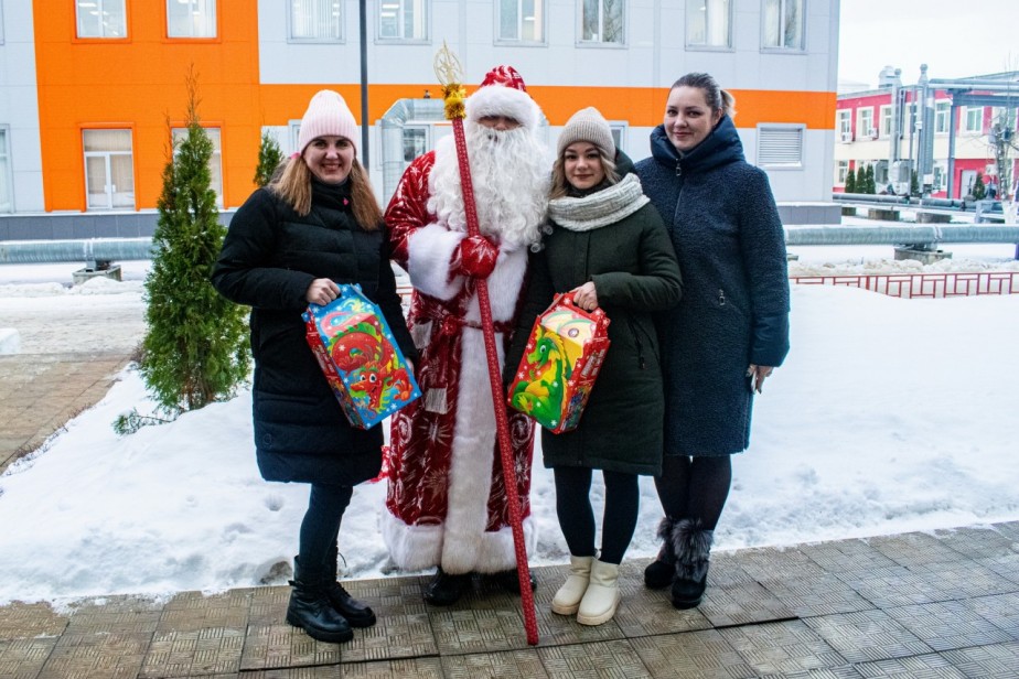 Во ВНИИ «Сигнал» завершилась выдача детских новогодних подарков