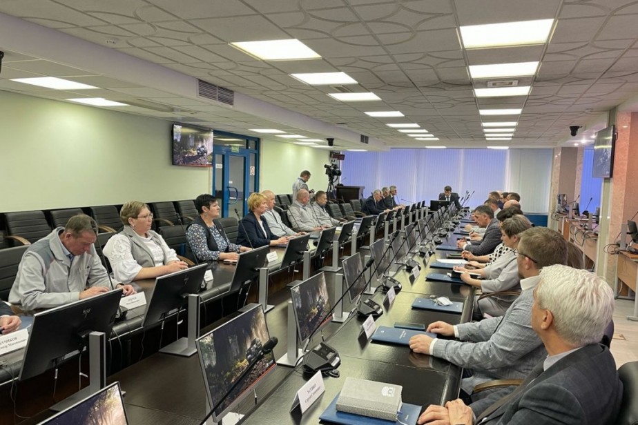 Работникам АВТОВАЗа повысили зарплату на 9%