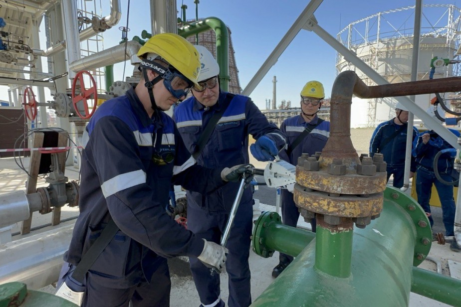 В профсоюзе работников промышленности назвали рецепт борьбы с кадровым дефицитом