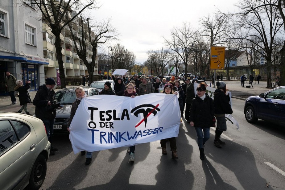 Вандалы от экологии Вандалы от экологии