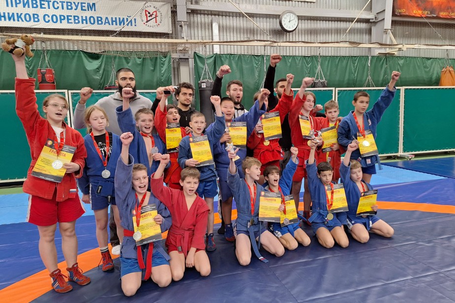 35 лет воспитываем чемпионов 35 лет воспитываем чемпионов