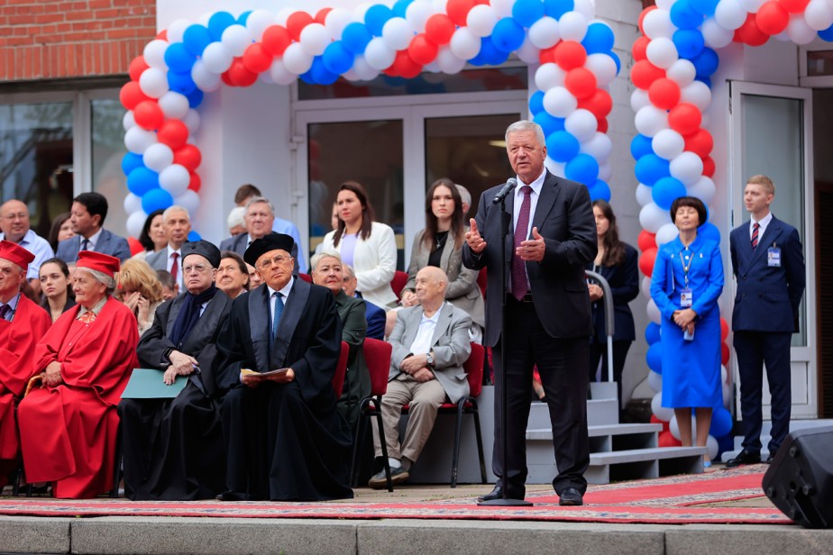 Увертюра к знаниям