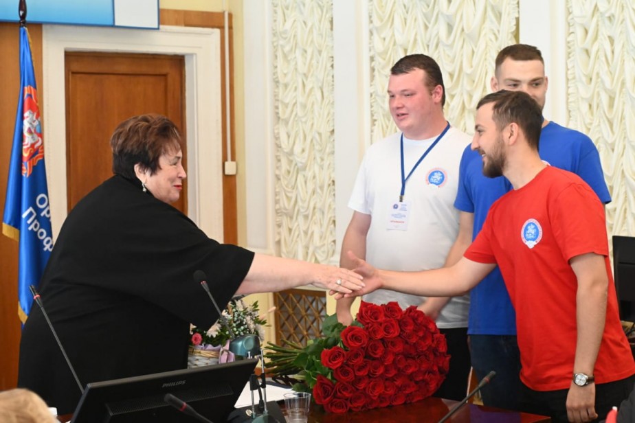 Валентина Кабанова переизбрана на пост главы профобъединения Подмосковья