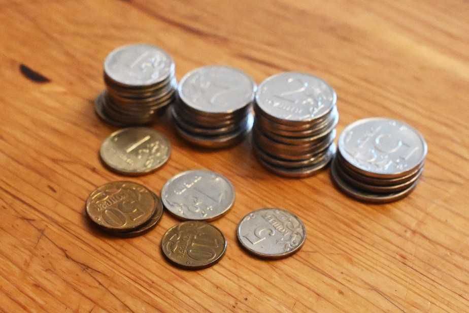 Рекорд по объему взятых за месяц микрозаймов установлен в России