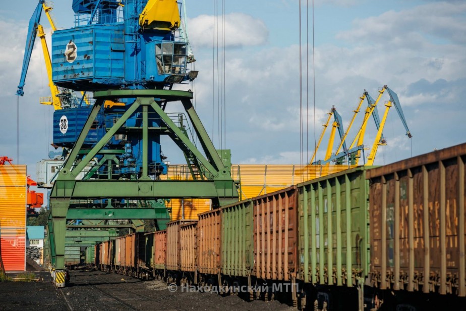 Иностранный теплоход задержали на Дальнем Востоке из-за долгов по зарплате