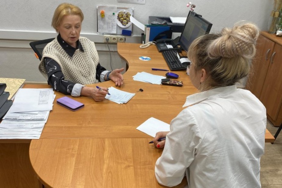 Профком логистического центра ПАО «КАМАЗ» организовал консультации работников по правовым вопросам