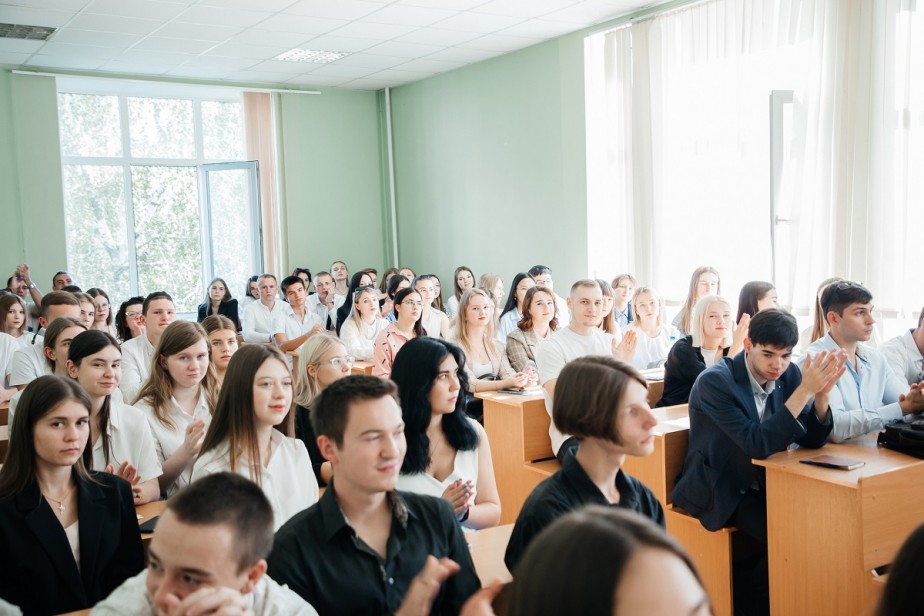 В законе хотят закрепить понятие «студенческая семья»