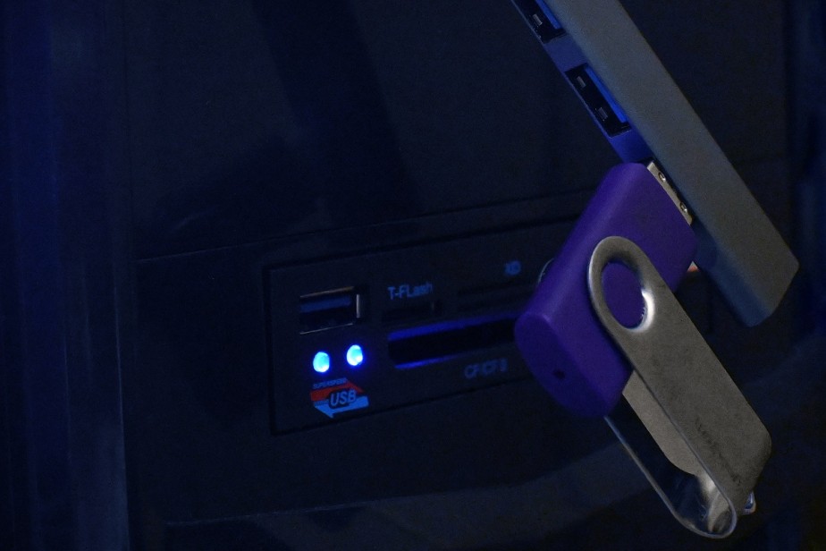 Минцифры разрабатывает меры защиты от кибермошенничества