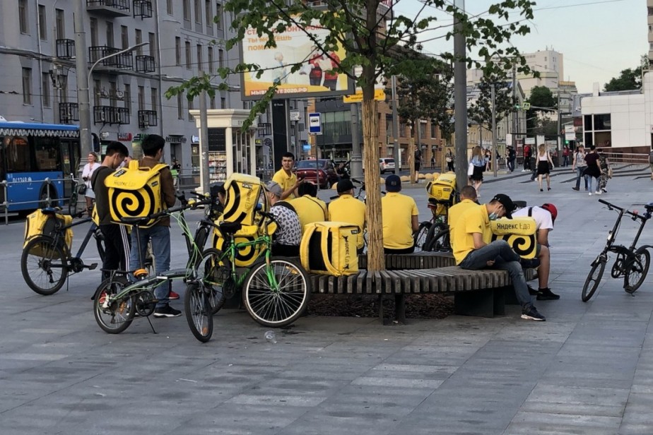 Самозанятых предложили включить в перечень микропредприятий