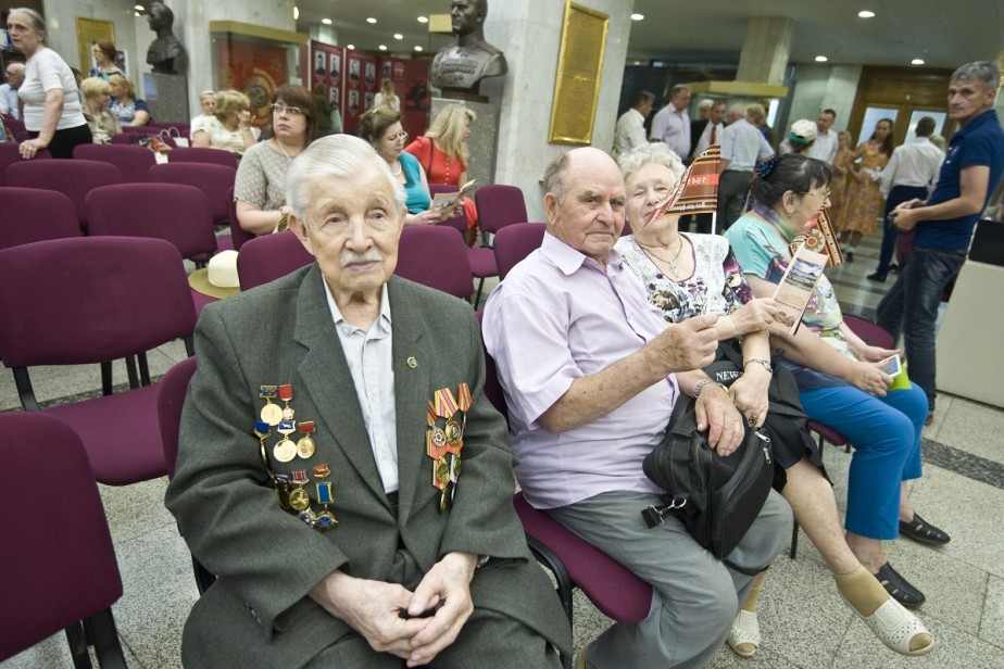 Военные пенсии в России проиндексируют дополнительно на 4,4%