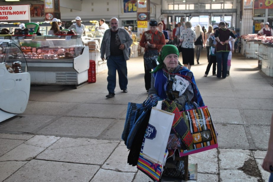 Власти намерены сократить бедность в России