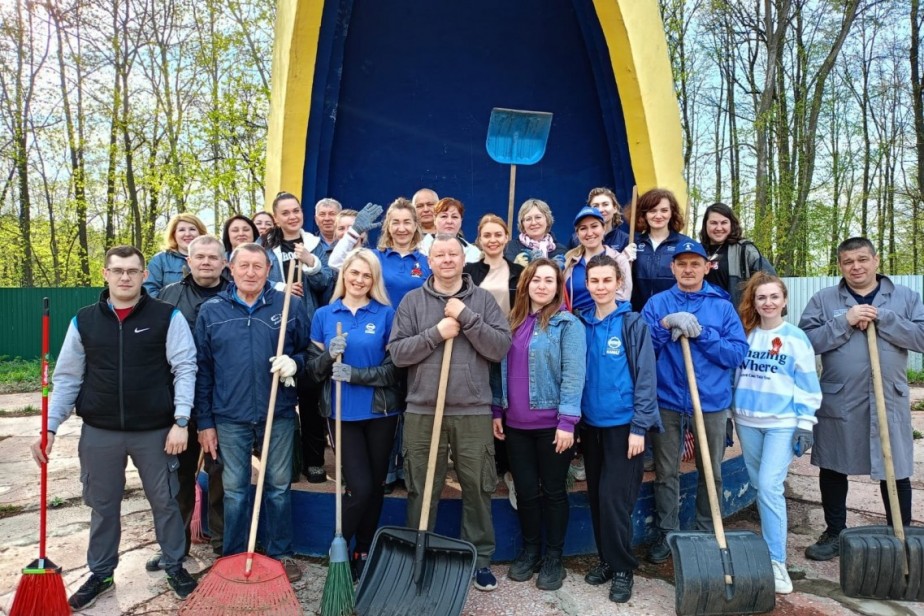 Профсоюзный актив КАМАЗа провел субботник в детском лагере «Солнечный»