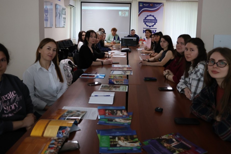 Профактив КАМАЗа прошел обучение Профактив КАМАЗа прошел обучение