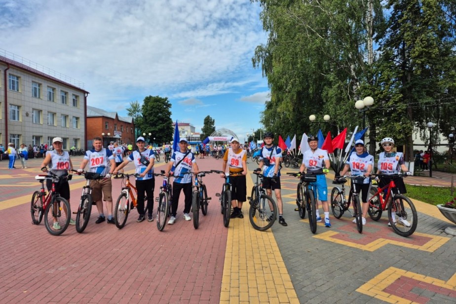Камазовцы приняли участи в велопробеге «100 км - Потому что мы вместе»