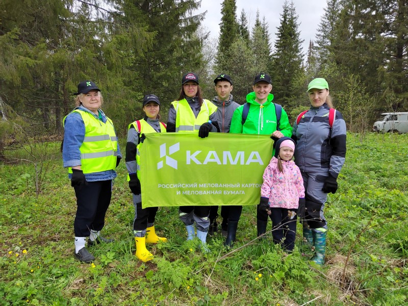 Профком "КАМА" участвовал в акции "Сад Памяти"