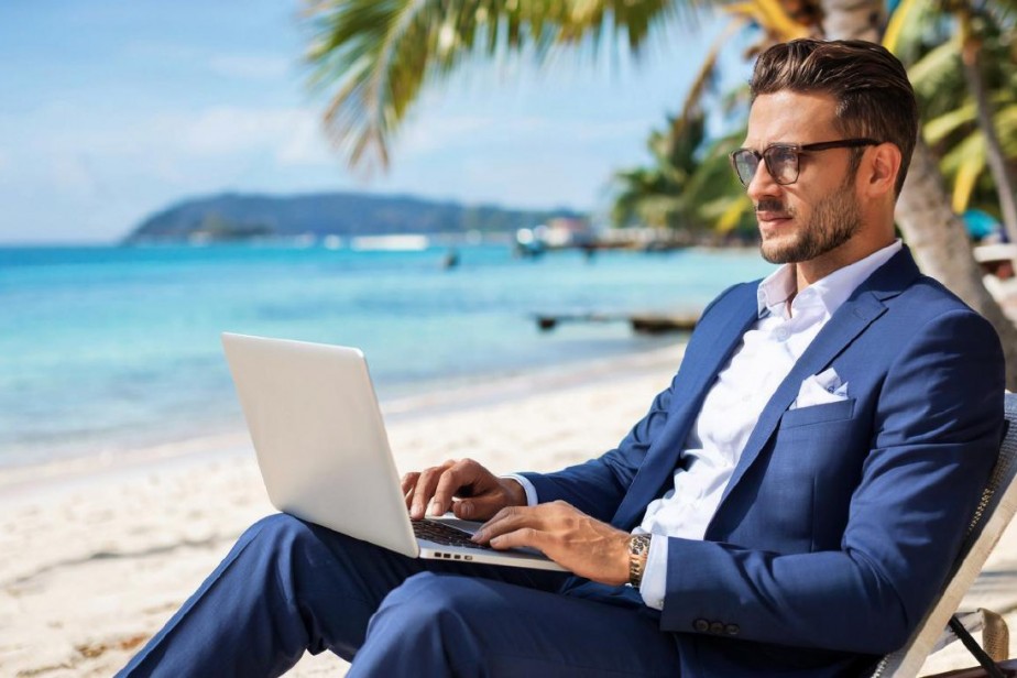 Зампред ФНПР рассказал о преимуществах гибридного графика работы