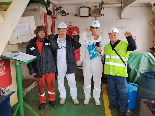 Российский профсоюз защитил права китайских моряков в порту Находка