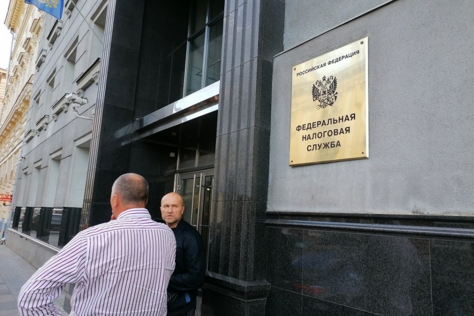 С 1 ноября часть налоговых долгов с физлиц будут взыскивать без решения суда