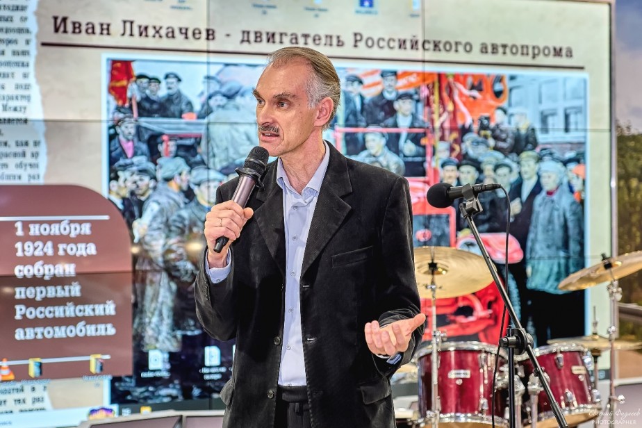 История, музыка и профсоюзное братство: необычный праздничный концерт на «Урале»