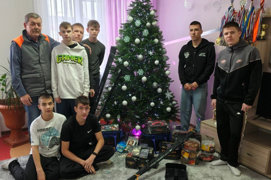 Подарки детям с особенностями развития вручили от подразделения "первички" АВТОВАЗа