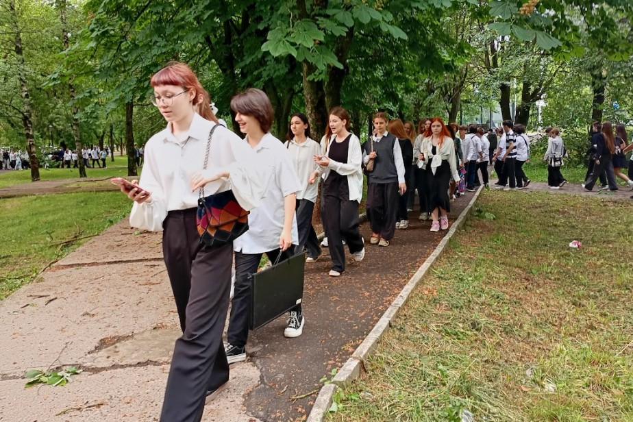 Родители назвали самые нежелательные профессии для своих детей