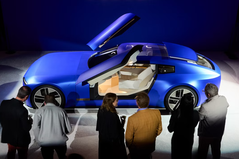 Jaguar Land Rover сокращает в Британии 4 тыс. рабочих мест