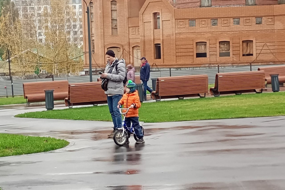В Минтруд направили предложение о базовых детских выплатах для всех семей