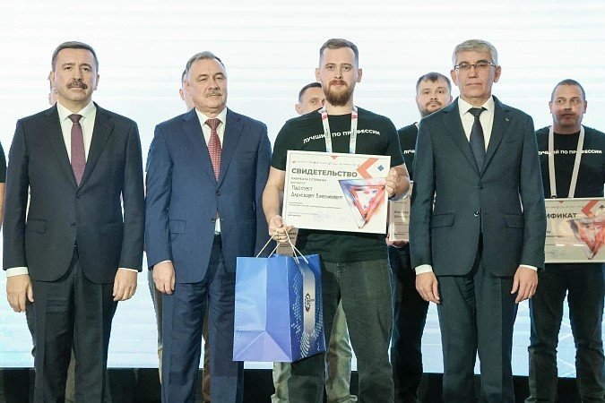 «Лучший по профессии»: Сергей Черногаев принял участие в награждении самых компетентных операторов станков