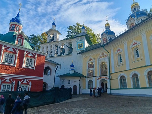Профсоюз Северо-Западного филиала ФГУП «УВО Минтранса России» организовал выездную экскурсию по достопримечательностям Псковской области