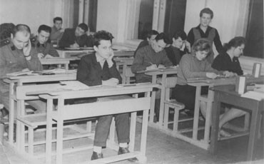 Вечерние школы спасут от закрытия?