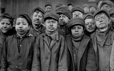 “...Иногда я пою, но только не в шахте” “...Иногда я пою, но только не в шахте”