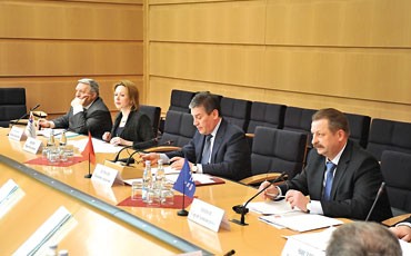 Профсоюзы столицы потребовали разобраться с нарушителями трудового законодательства