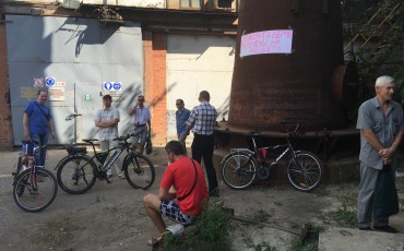 Керченский стрелочный завод: забастовка работников продолжается