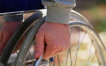 Работодатель заплатит за отказ от трудоустройства инвалидов
