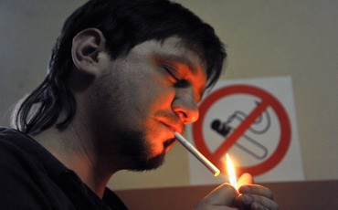 В трудовые договора предлагается внести графу о курении