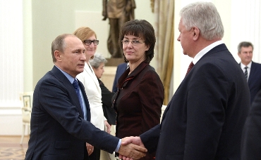 Путин поблагодарил профсоюзы за их работу