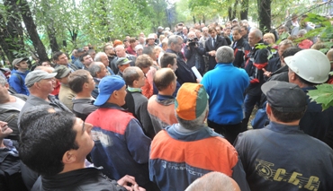 Большинство россиян считают забастовку эффективным методом борьбы Большинство россиян считают забастовку эффективным методом борьбы