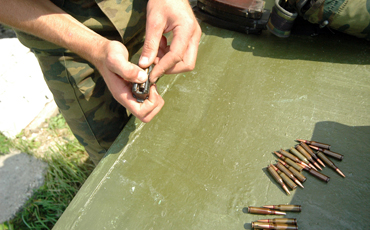 ФСБ предложили применять оружие по новым правилам