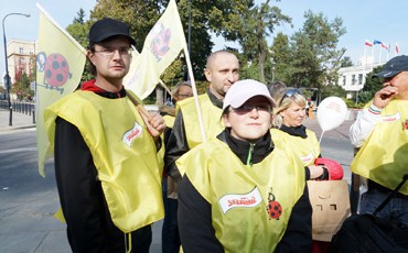 В Варшаве протестуют работники торговой сети "Бедронка"