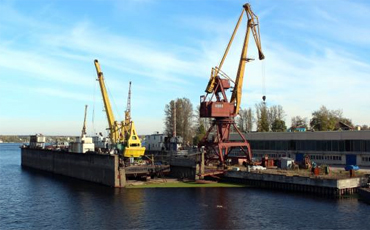 Добровольно и с песней