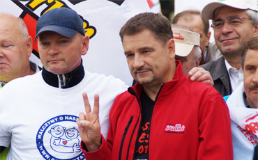 Польские профсоюзы требуют от президента выполнения предвыборных обещаний