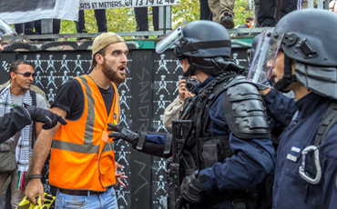 Бастуй-ка, брат мусью!