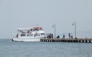 Греческие моряки объявили забастовку